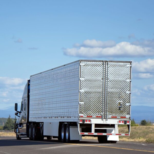 Refrigerated shipping container